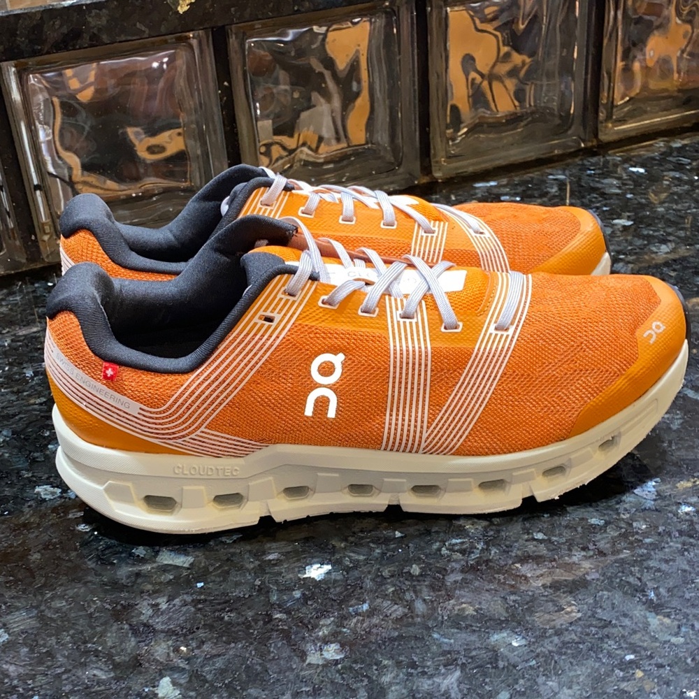 On Clouds Cloud Go Running Athletic Shoes Size 10.5